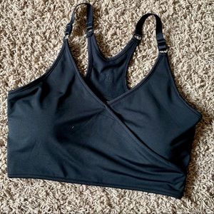 ✨NWOT Padded, Adjustable Strap Black Sports Bra
